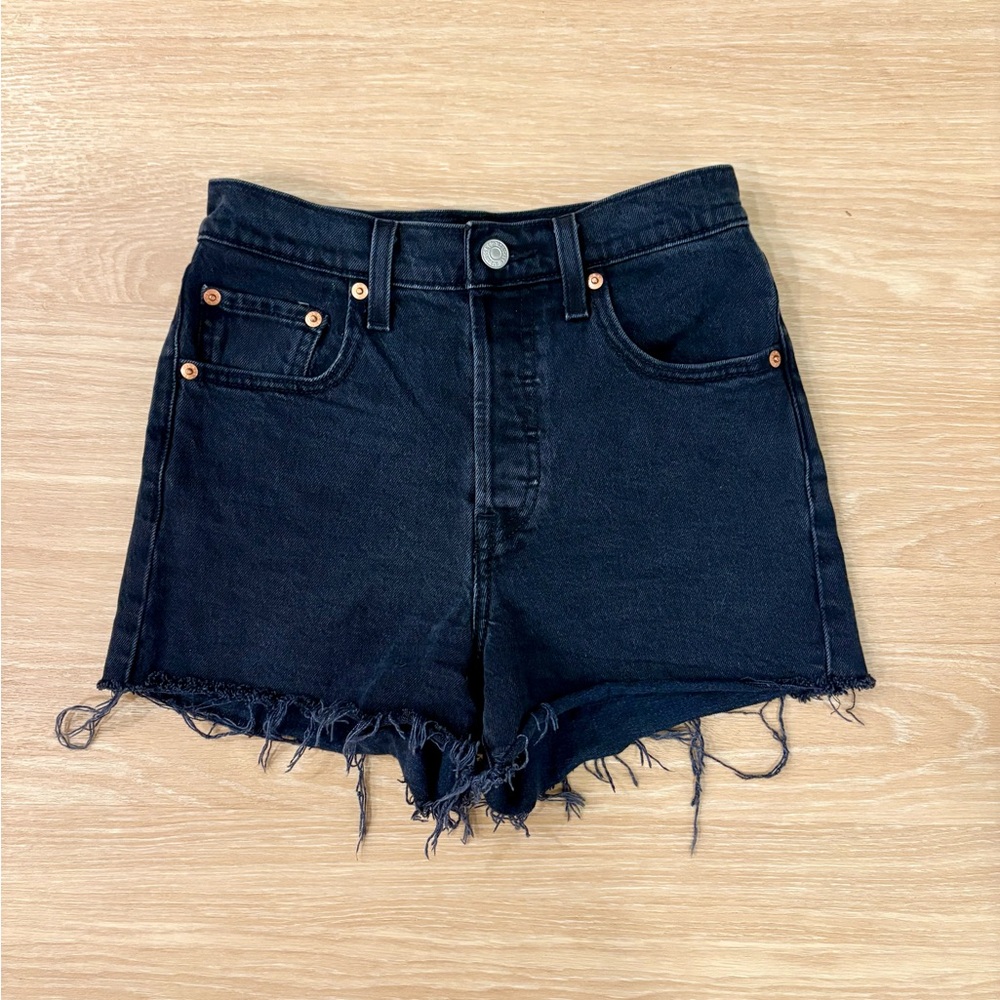 Levi’s Premium Denim Ribcage Black High Rise Cutoff Shorts 24 Cotton